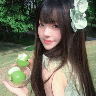 小黄花青草地
